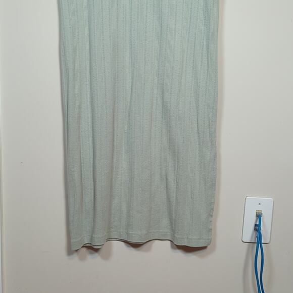 Mamalicious Maternity jersey pointelle tank midi dress in sage green - Picture 7 of 13